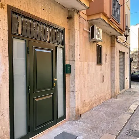Appartamento Cosy Centro Storico Barletta Exterior photo